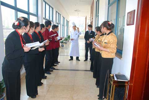 廚師、服務(wù)員做不好，是因?yàn)槔习宀粫?huì)培訓(xùn)？——從缺陷管理到價(jià)值塑造，餐企成敗的關(guān)鍵。